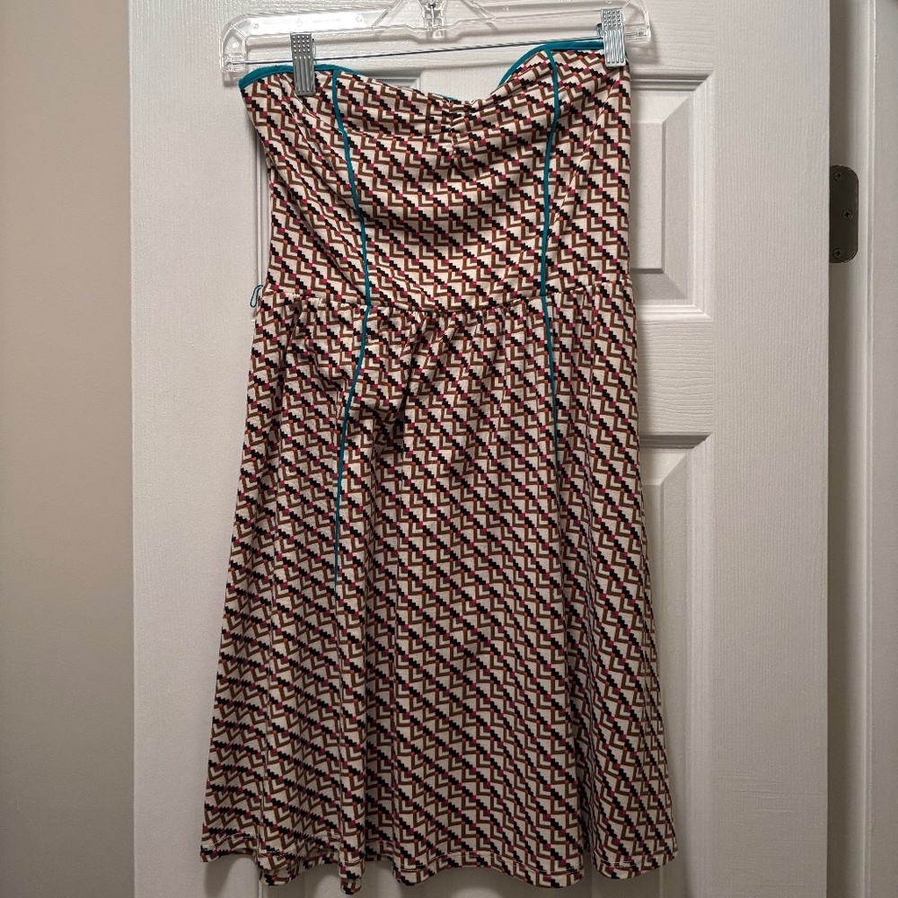 Strapless geometric dress